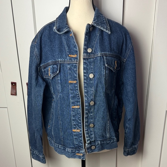 bill blass Jackets & Blazers - Vintage Bill Blass jeans 100% cotton Jean jacket front pocket medium blue wash